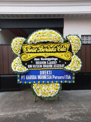 Papan Bunga Duka di Pasar Padi