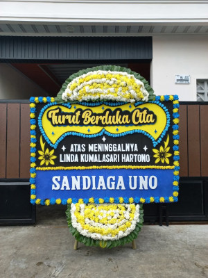 Papan Bunga Duka di Pasar Padi